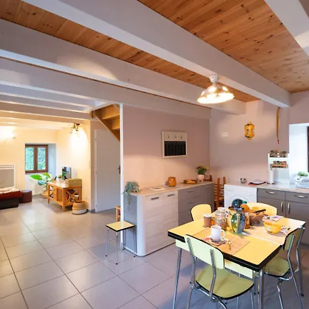 Holiday home En Gres Rose 4/6 Personnes Canilhac
